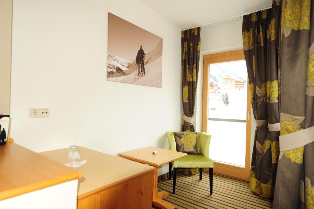 Hotel Toni Galtür Quarto foto
